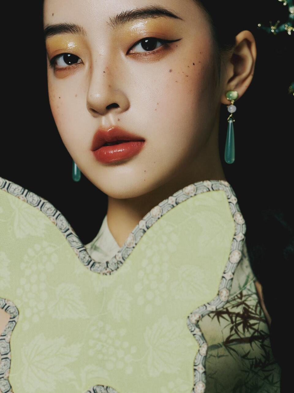 ชุดเดรสสไตล์จีนสีเขียวแบบใหม่  - Ethnic Fashion Studio บทวิจารณ์และราคา