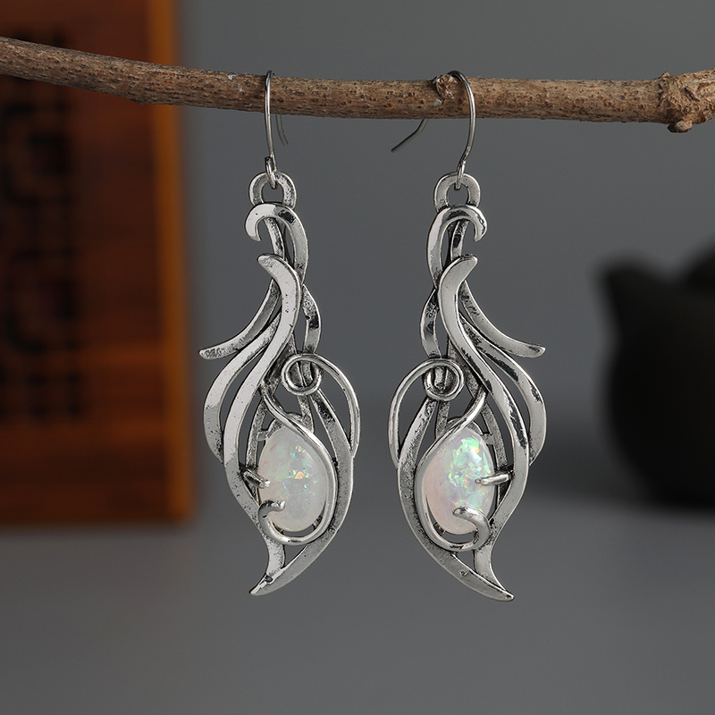 ต่างหูเงินโบราณรูปเปลวไฟแบบห้อ - Ethnic Fashion Wear For Women บทวิจารณ์และราคา
