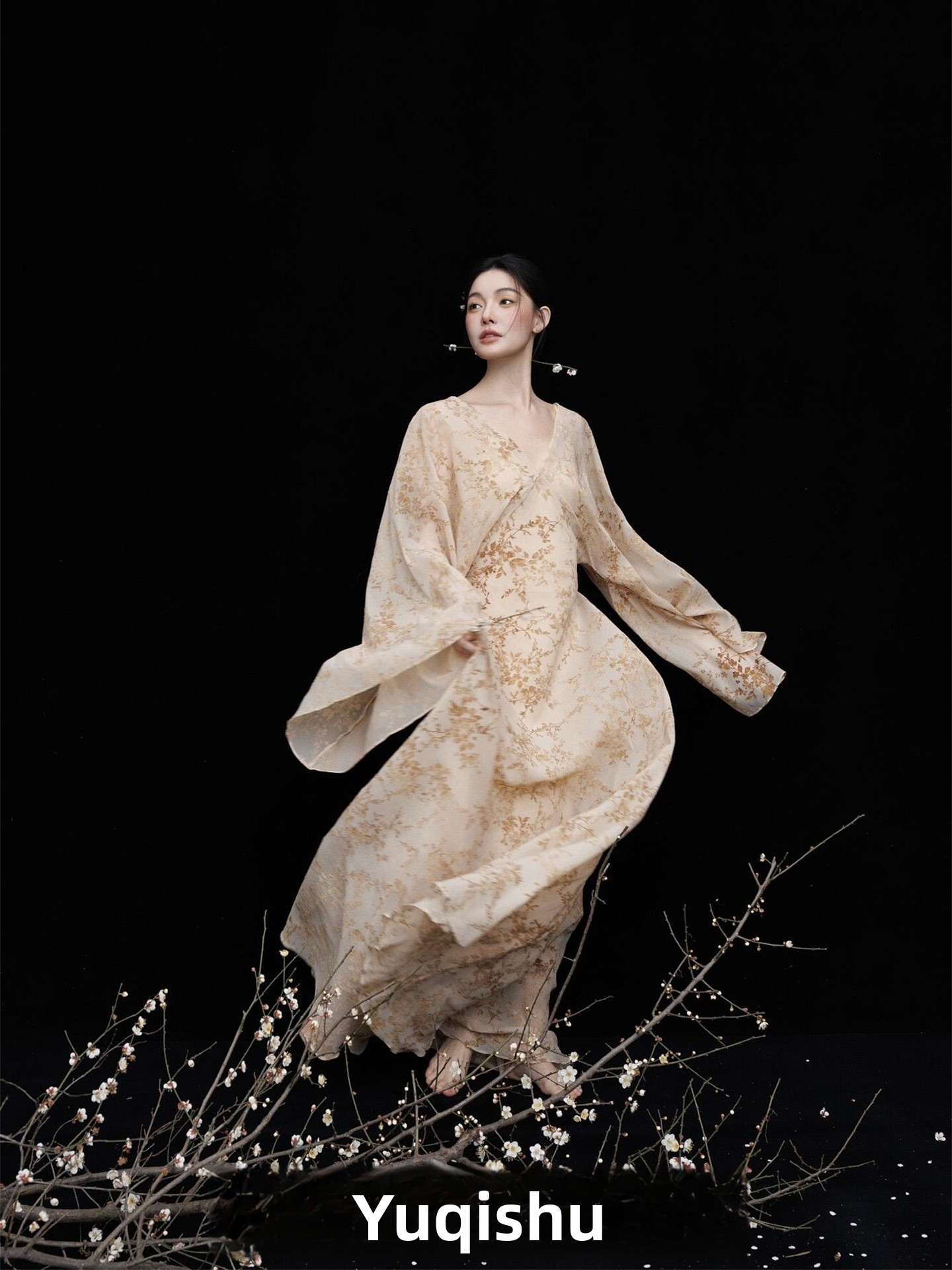 ชุดถ่ายภาพศิลปะใหม่ โทนสีเย็น  - Ethnic Fashion Studio บทวิจารณ์และราคา