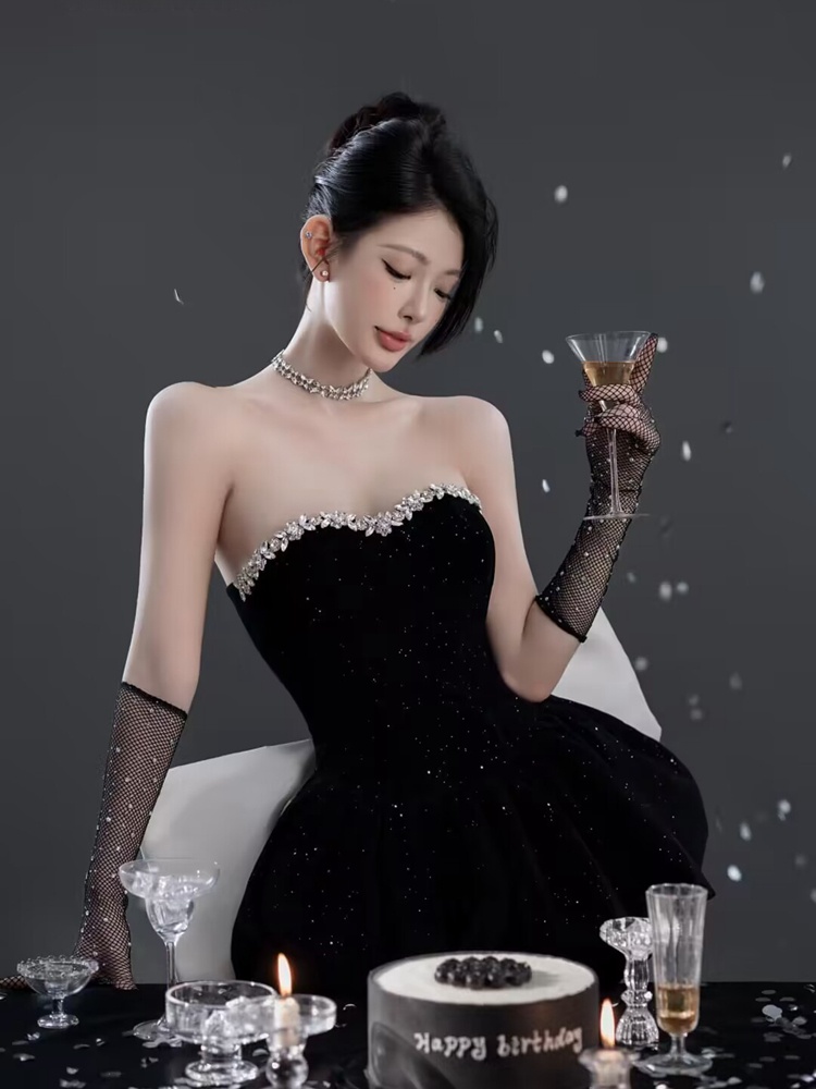 ชุดถ่ายภาพสีดำสุดหรูสำหรับการถ - Ethnic Fashion Studio บทวิจารณ์และราคา